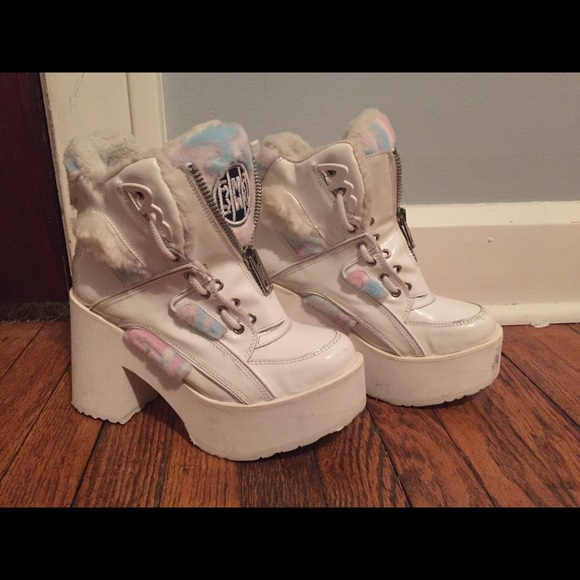 buffalo shoes on sale